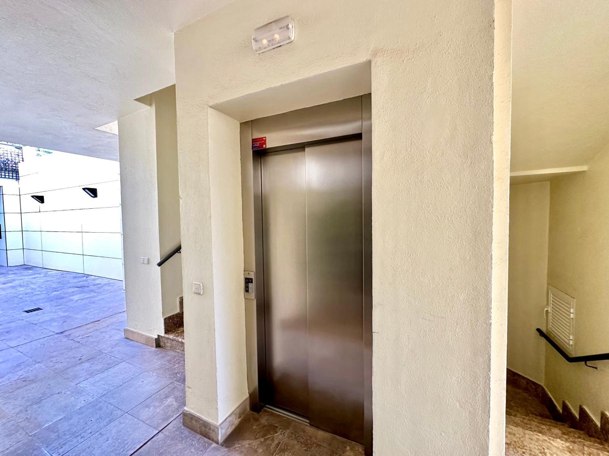 Apartment Luxury Retreat In Monteros Marbella